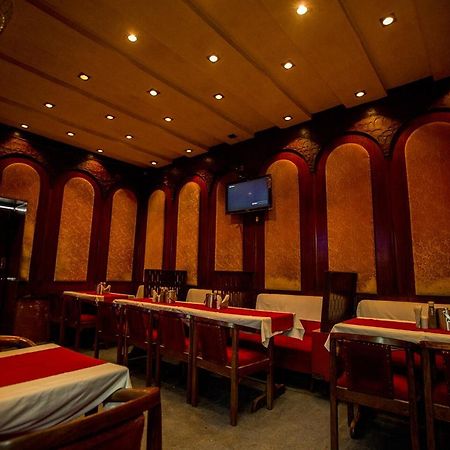 Deep Hotel Lucknow Eksteriør bilde