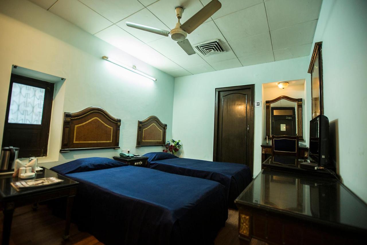 Deep Hotel Lucknow Eksteriør bilde
